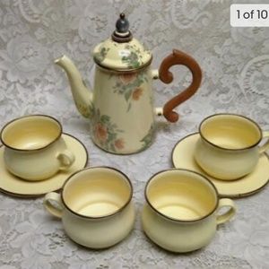 Vintage MacKenzie Childs Ltd., Beige Floral Enamelware, 8pcTea or CampSet (4ZO10